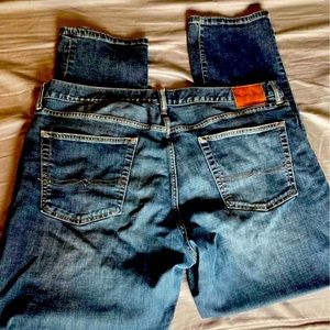 Mens Lucky Brand jeans. Size 42x32
